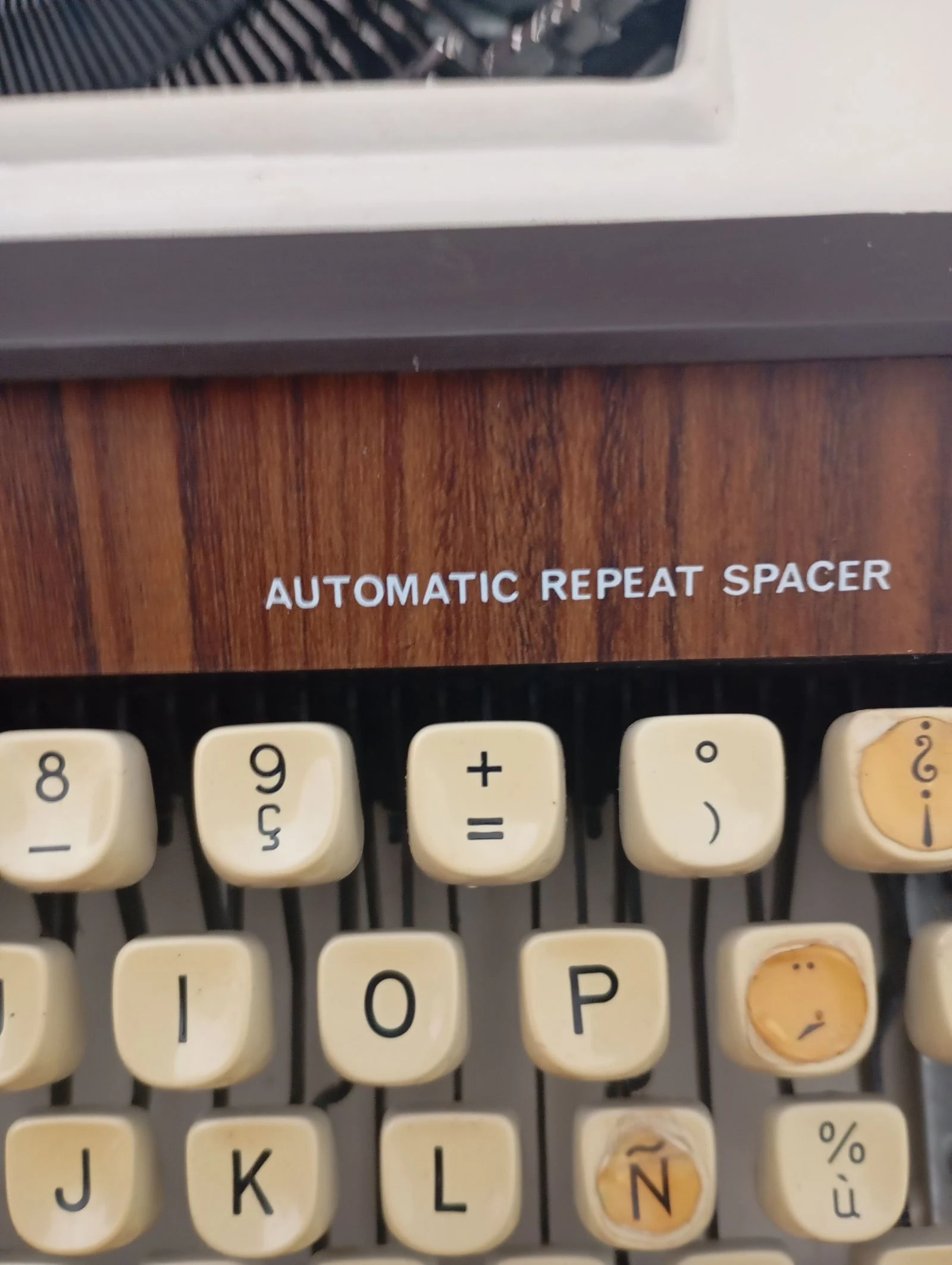 Maquina de escribir vintage  – photo 8